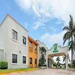 Fachada_del hotel_Holiday_Inn_Tampico_Altamira
