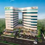 Fachada_del hotel_Holiday_Inn_&_Suites_Merida_La_Isla