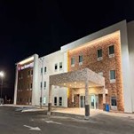 Fachada_del_hotel_Best_Western_Plus_Sacramento