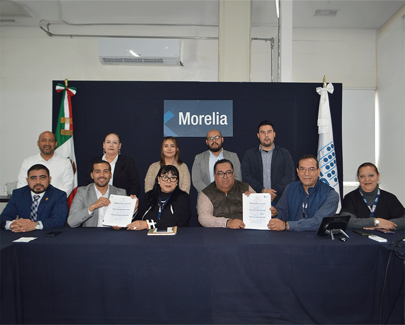 asistentes a la ceremonia protocolaria.