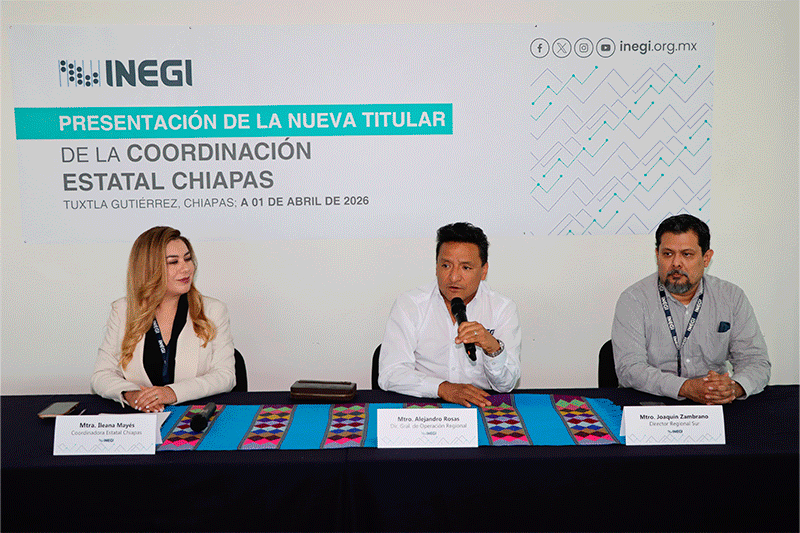 autoridades y personal asistente.