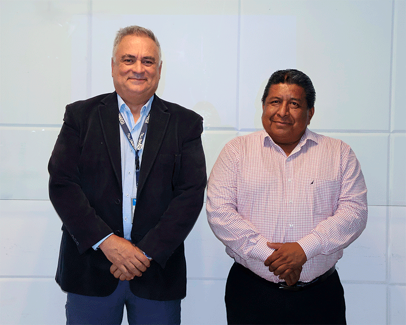 asistentes a la reunión. 
