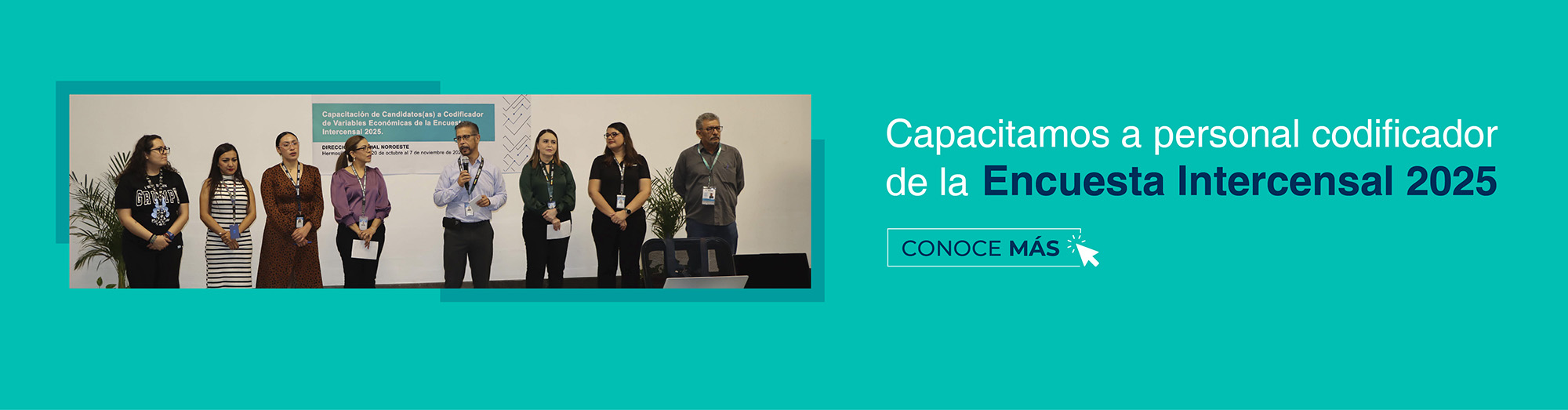 autoridades y personal asistente a la reunión.