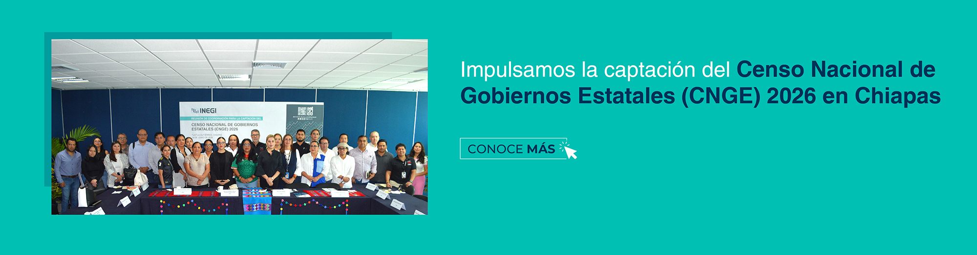 autoridades y asistentes.
