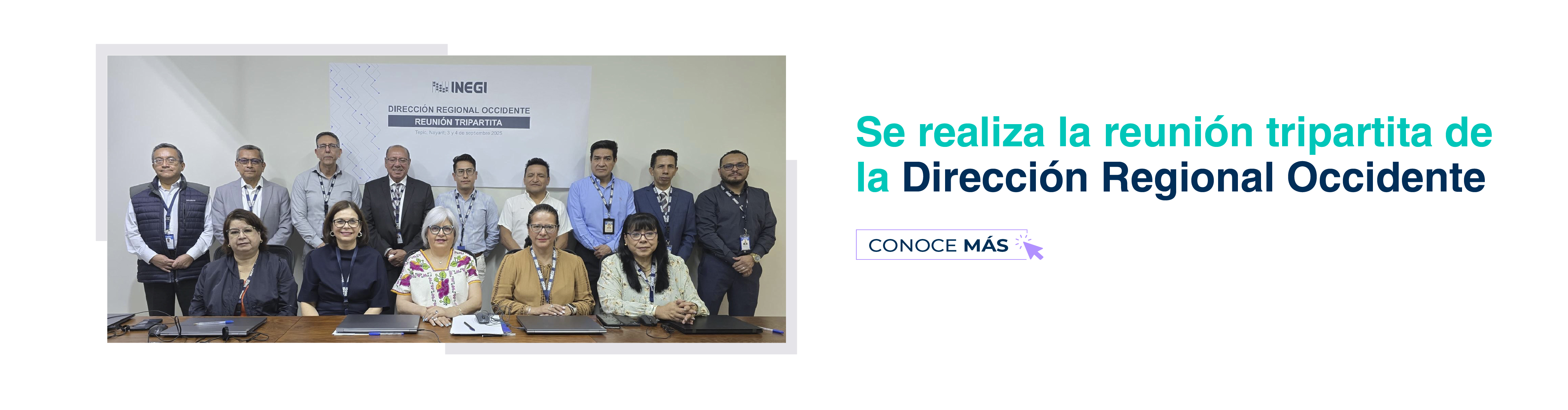 autoridades y participantes al adiestramiento.